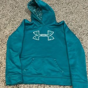 Under Armour girls hoodie size Youth L.  Heavyweights, warm.